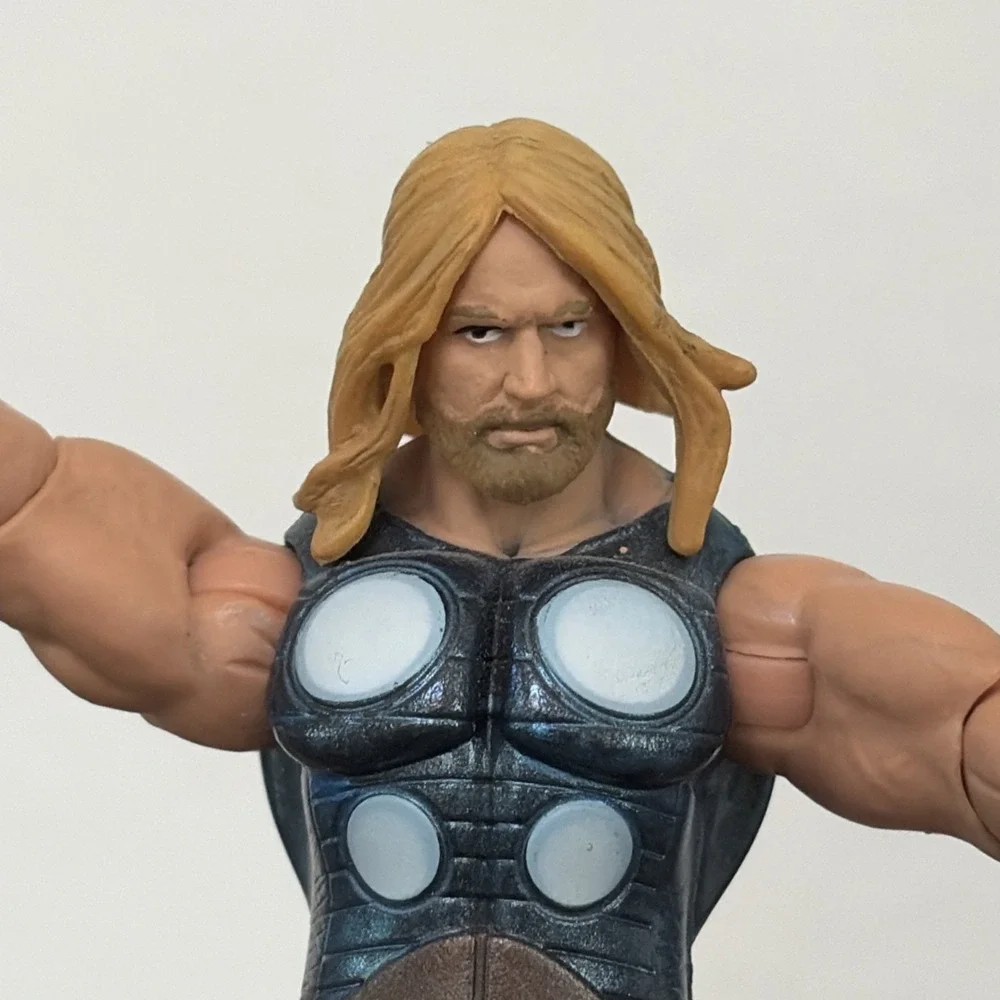 Marvel Universe Avengers BATTLE HAMMER THOR Comic Series 02‎ Ultimates 2011 Toy